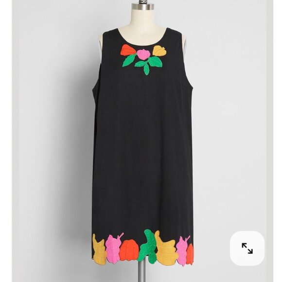 Modcloth Dresses & Skirts - ModCloth Pepaloves Savor the Sweetness black shift dress - L